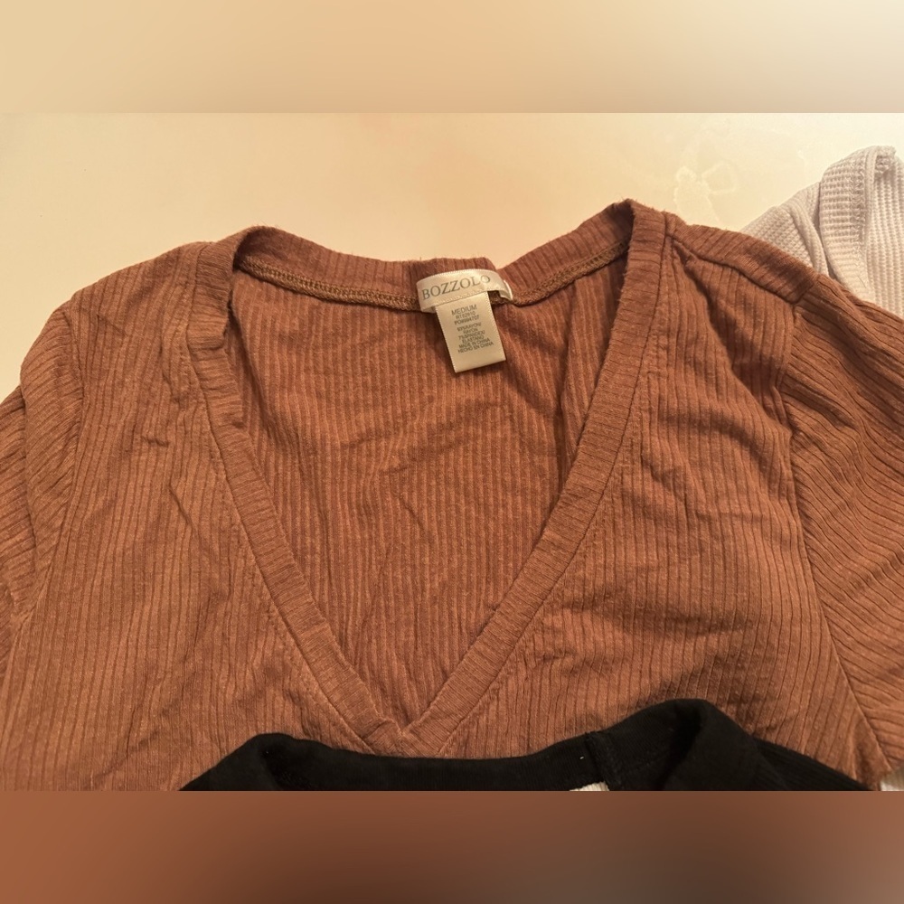 Teen girls/juniors Tops Collection - Picture 8 of 10